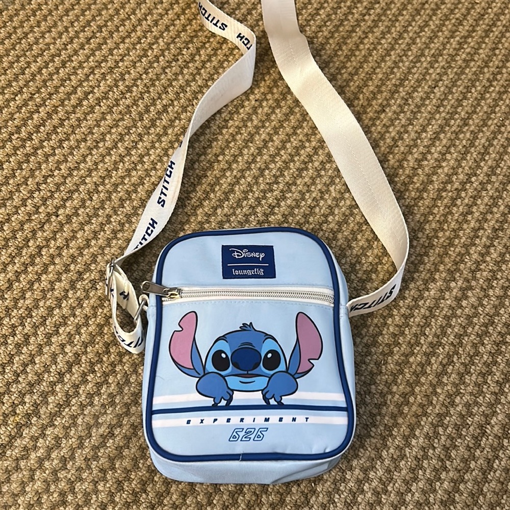 I’m selling a Lilo & Stitch loungefly crossbody bag.